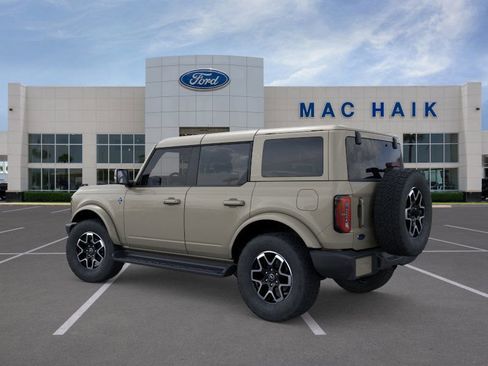 New 2025 Ford Bronco Outer Banks image 4