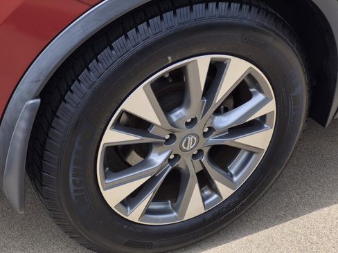 Used 2018 Nissan Murano SV image 7