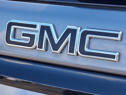 Used 2021 GMC Terrain SLT w/ Infotainment Package II AWD/4WD image 29