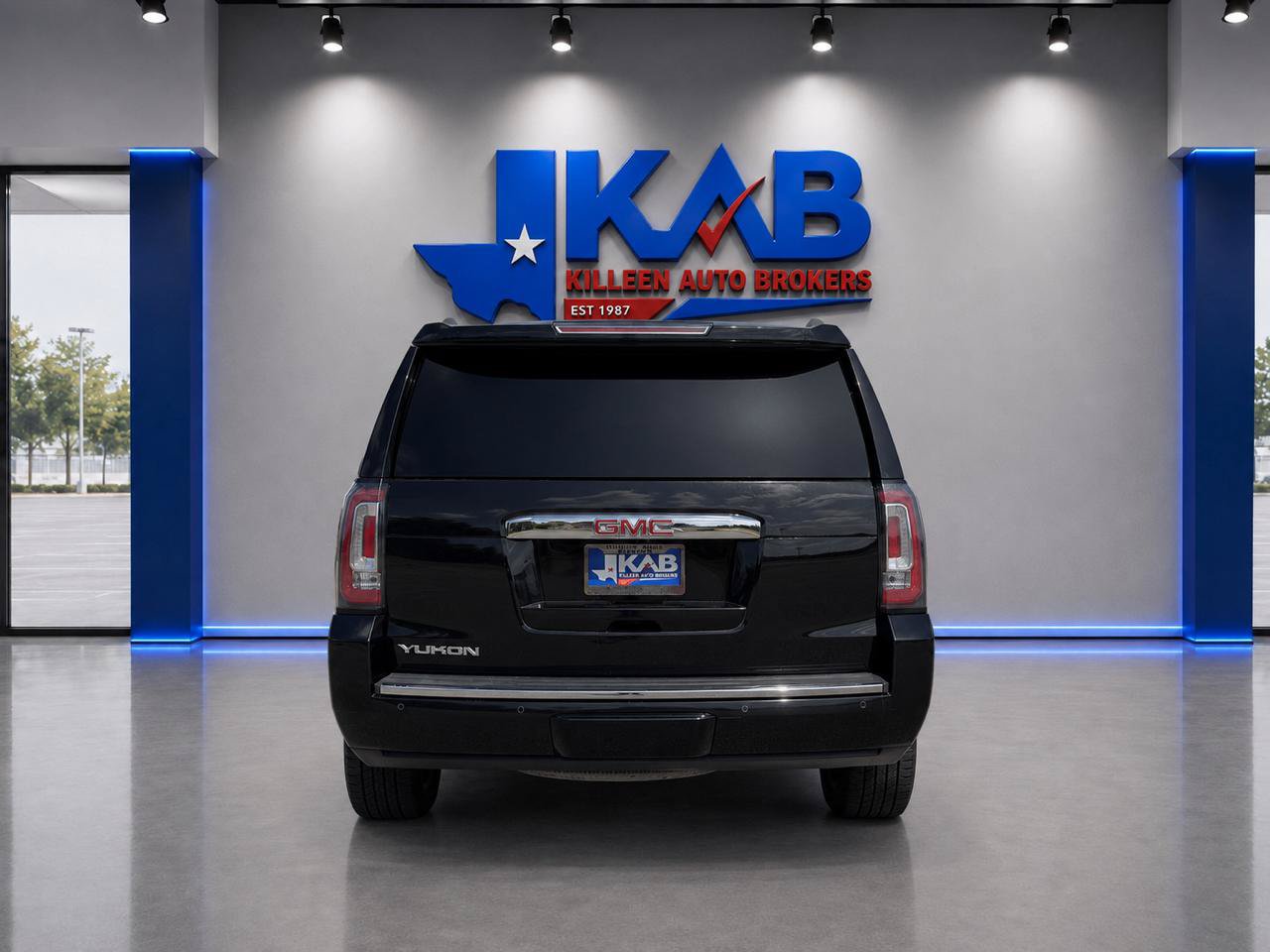 Used 2019 GMC Yukon Denali w/ Denali Ultimate Package AWD/4WD image 4