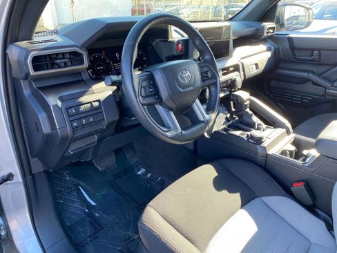 Used 2025 Toyota 4Runner SR5 image 33