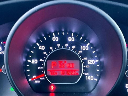 Used 2014 Kia Soul ! w/ Sun & Sound Package FWD image 25