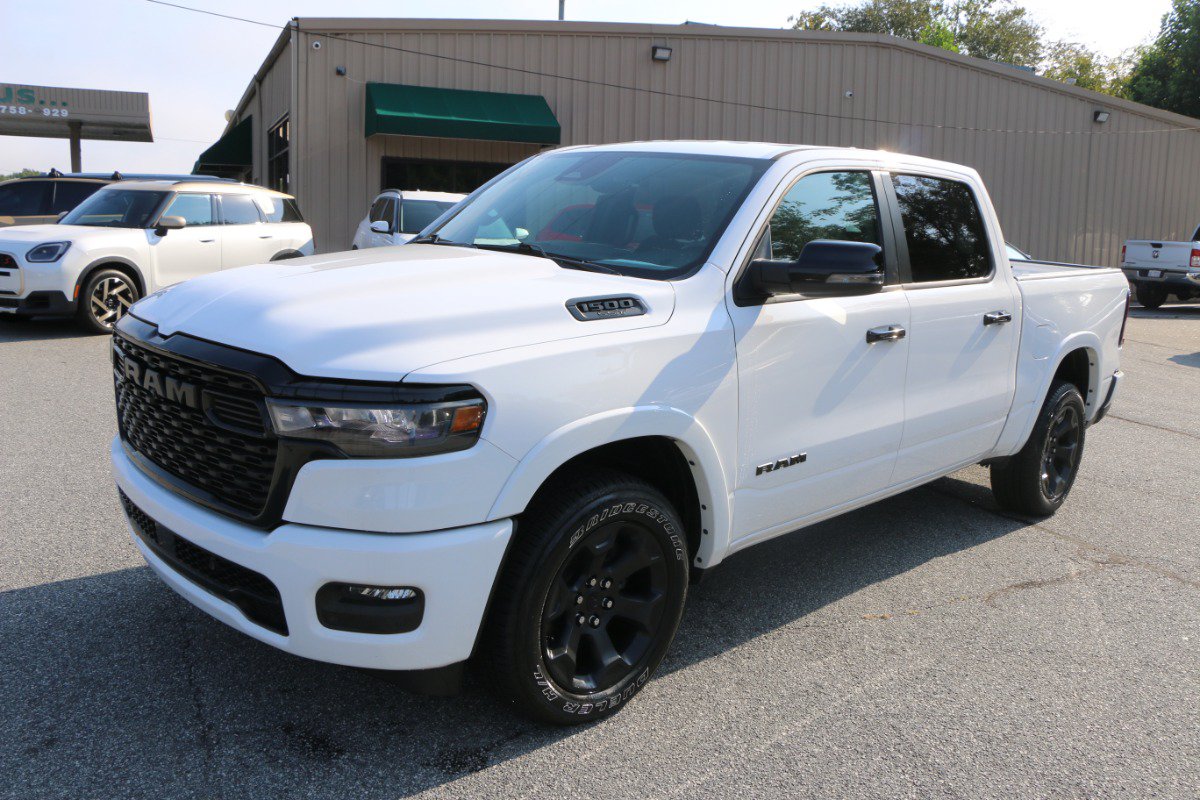 Used 2025 RAM 1500 Big Horn AWD/4WD image 1