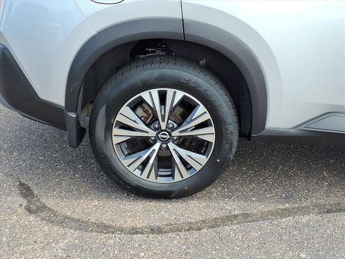 Certified 2023 Nissan Rogue SV image 9