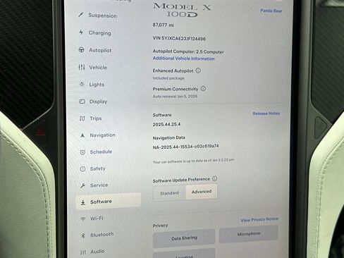 Used 2018 Tesla Model X 100D image 37