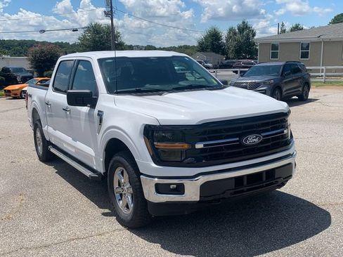 Certified 2025 Ford F150 XLT w/ Equipment Group 301A Standard AWD/4WD image 3