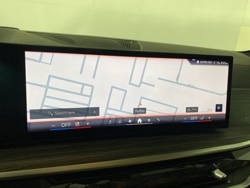 Certified 2024 BMW X5 xDrive40i w/ Premium Package image 20