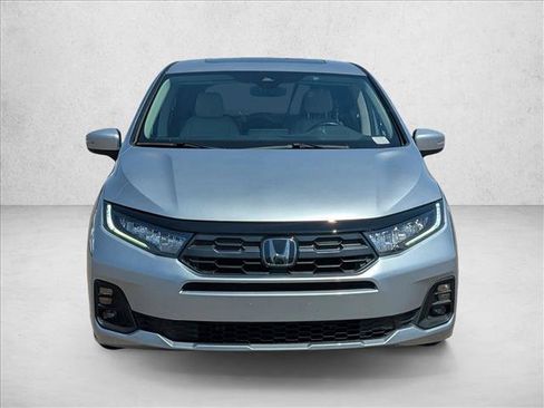 Used 2026 Honda Odyssey EX-L image 2