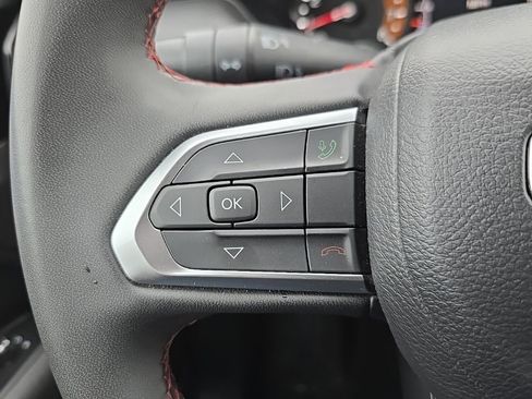 Used 2024 Jeep Compass Trailhawk AWD/4WD image 18