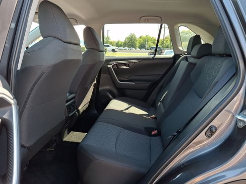 Used 2024 Toyota RAV4 XLE AWD/4WD image 10