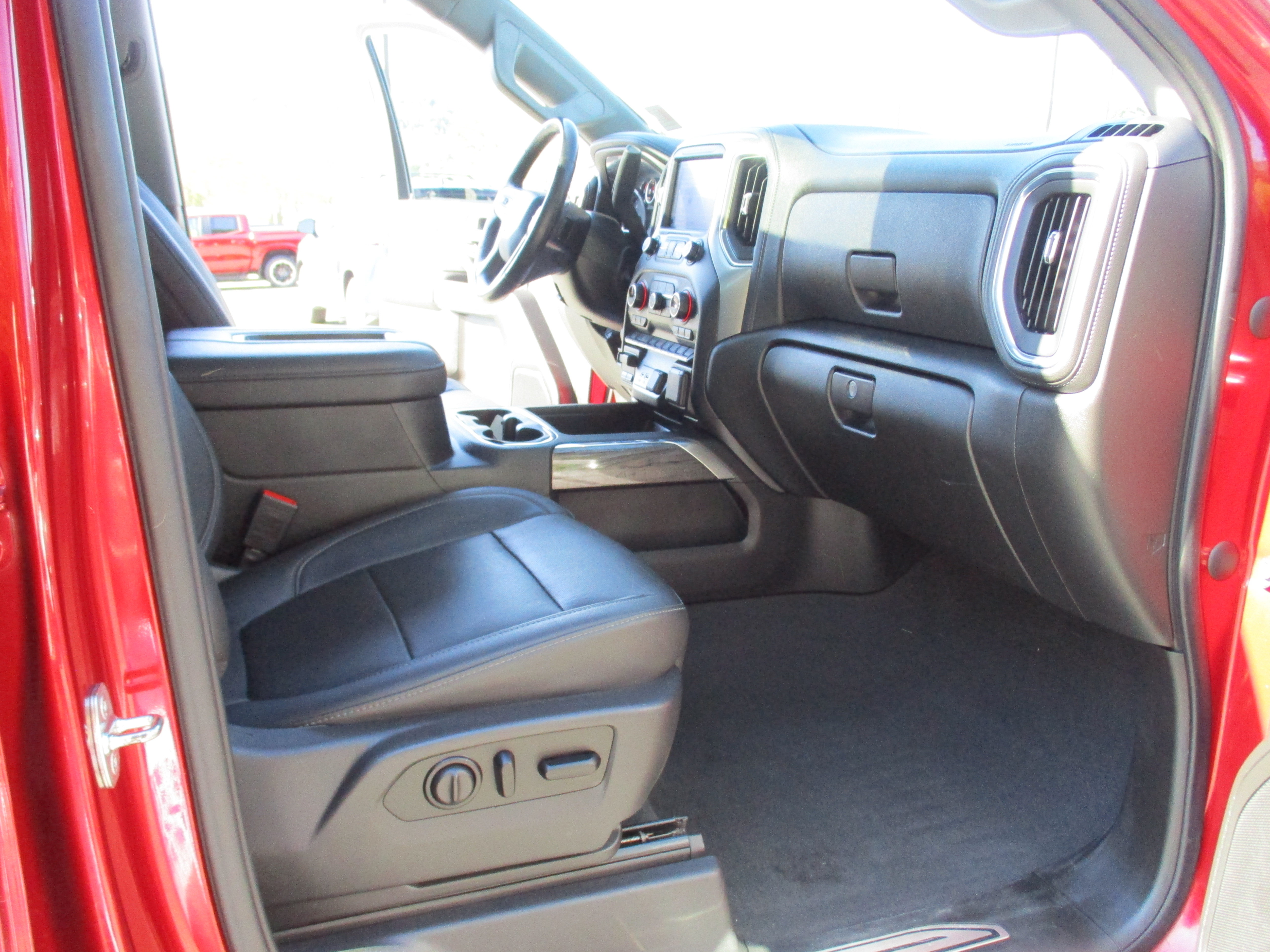 Used 2021 Chevrolet Silverado 2500 LTZ w/ LTZ Convenience Package AWD/4WD image 15