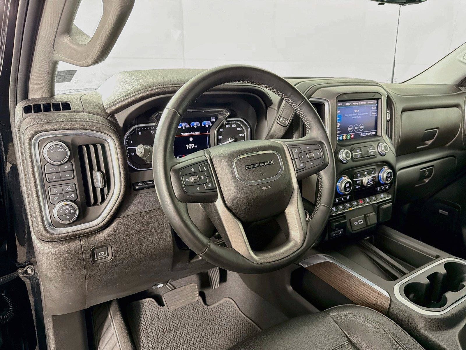 Used 2023 GMC Sierra 3500 Denali w/ Technology Package AWD/4WD image 16