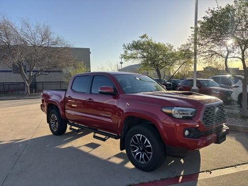 Certified 2023 Toyota Tacoma TRD Sport w/ Technology Package image 3