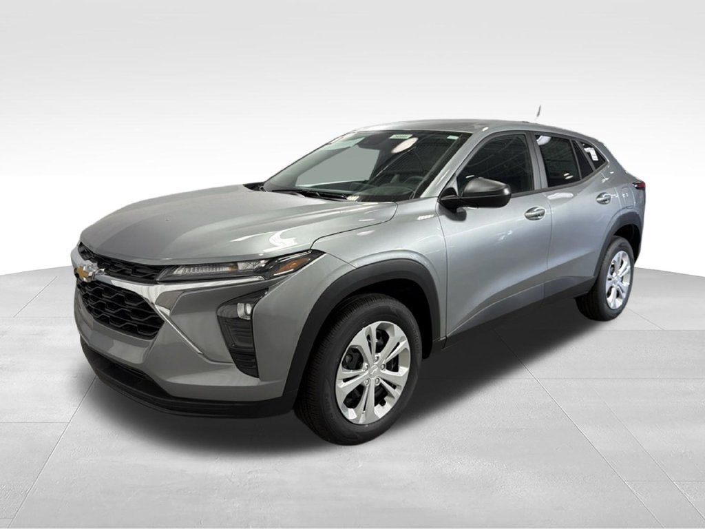 New 2026 Chevrolet Trax LS FWD image 4