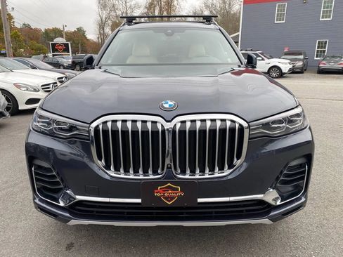 Used 2022 BMW X7 xDrive40i w/ Luxury Seating Package image 3