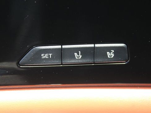 Used 2024 Kia Carnival SX FWD image 29