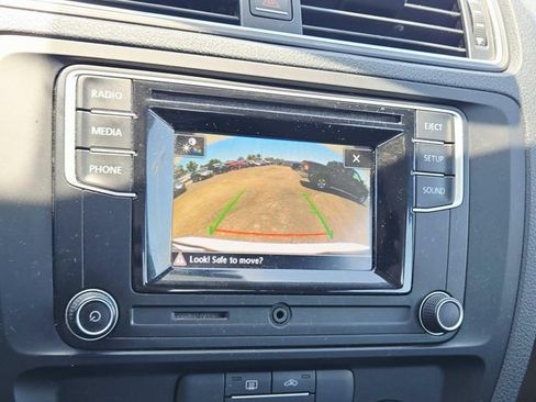 Used 2017 Volkswagen Jetta S FWD image 11