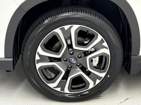 New 2025 Subaru Ascent Touring image 10