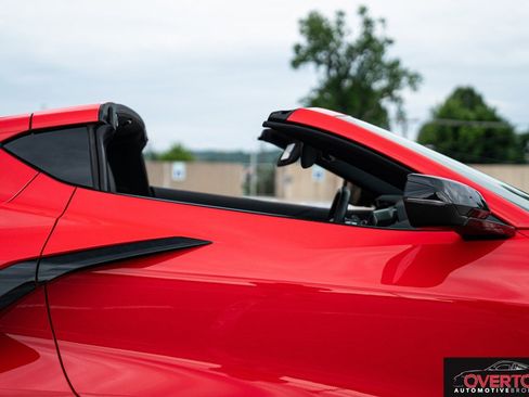 Used 2023 Chevrolet Corvette Stingray Preferred Cpe w/ Z51 Performance Package RWD image 29