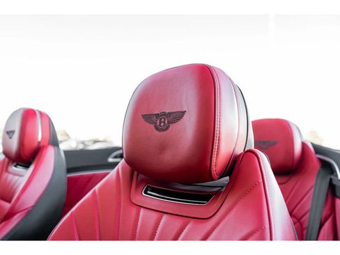 Used 2024 Bentley Continental GT V8 image 29