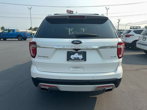 Used 2016 Ford Explorer Platinum AWD/4WD image 5