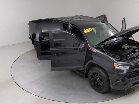 Used 2024 Chevrolet Silverado 1500 RST w/ Z71 Off-Road Package AWD/4WD image 44