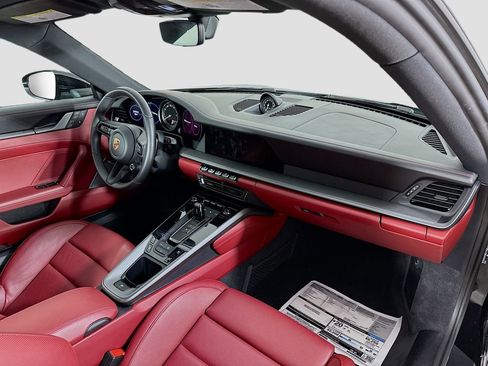 Used 2024 Porsche 911 Carrera 4S image 28