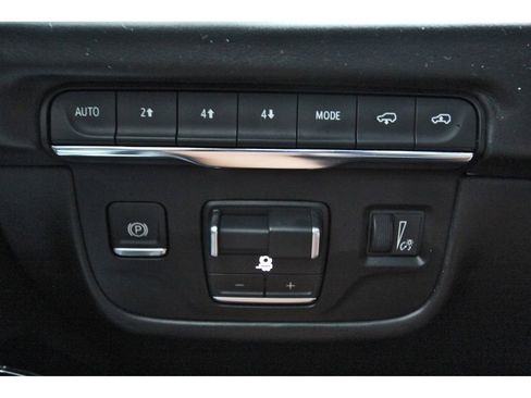 Used 2026 Cadillac Escalade Platinum Sport w/ LPO, ONYX Package AWD/4WD image 20