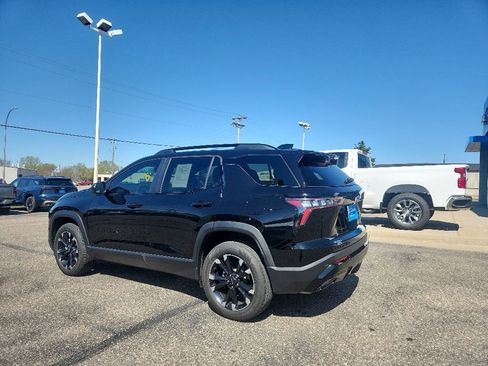 Used 2025 Chevrolet Equinox RS AWD/4WD image 3