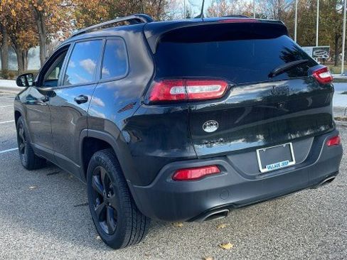 Used 2016 Jeep Cherokee High Altitude image 4