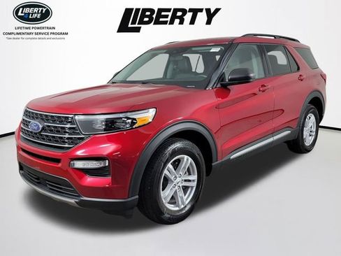 Used 2024 Ford Explorer XLT w/ Equipment Group 202A AWD/4WD image 7