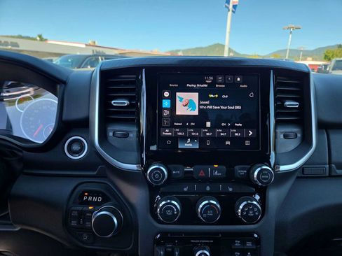 Used 2025 RAM 1500 Big Horn AWD/4WD image 24