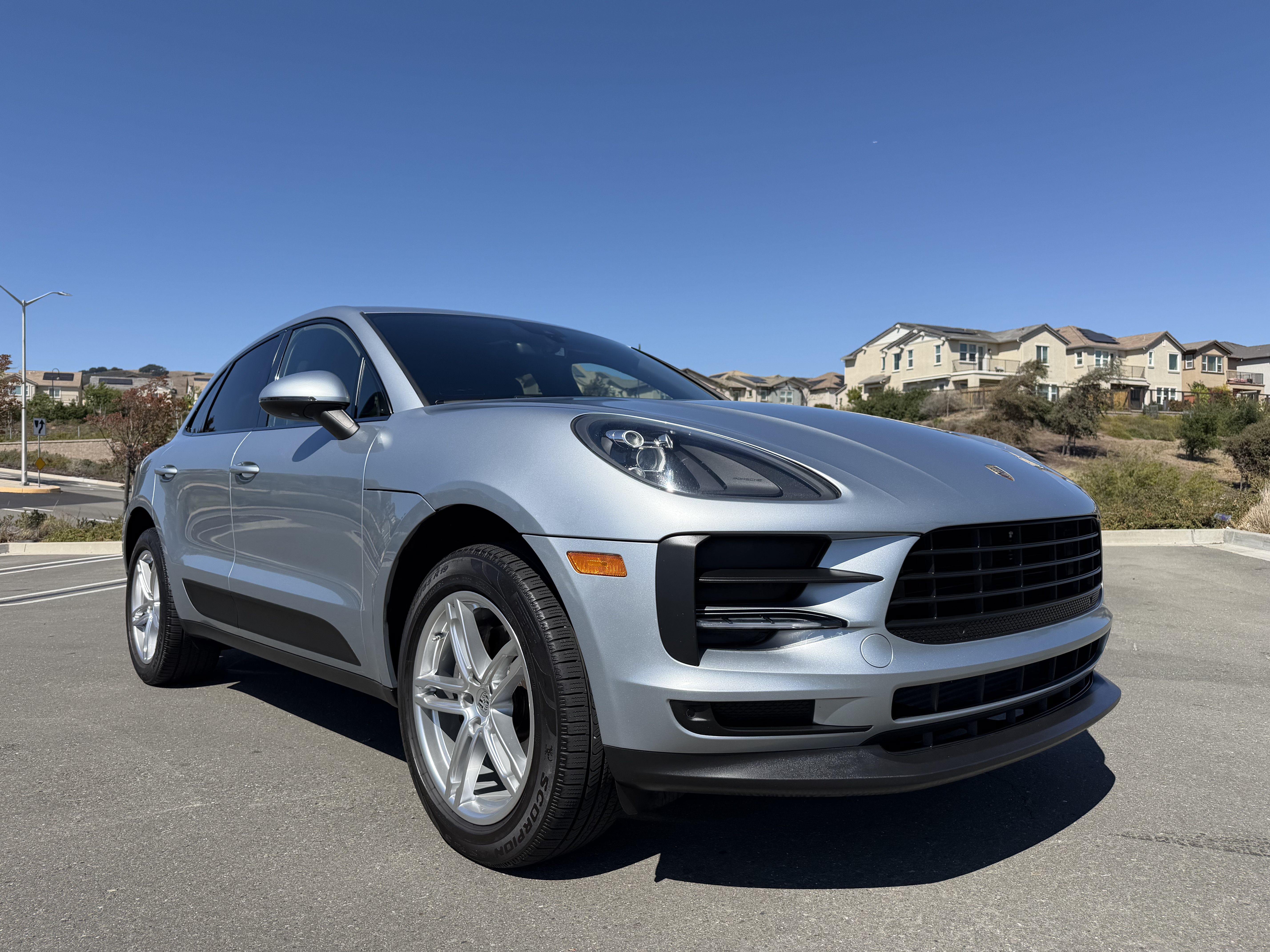 Used 2020 Porsche Macan AWD/4WD image 9