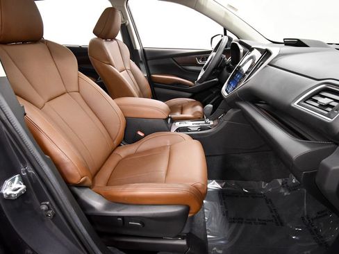 Used 2025 Subaru Ascent Touring AWD/4WD image 17