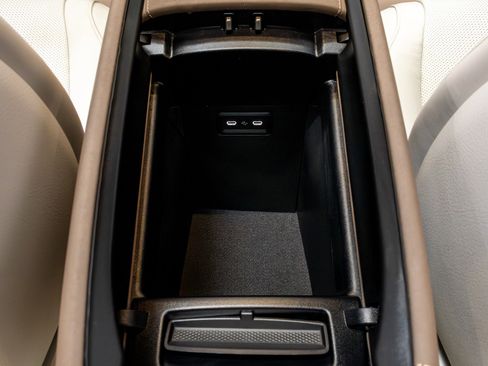 Used 2022 Mercedes-Benz EQS AMG 4MATIC image 29