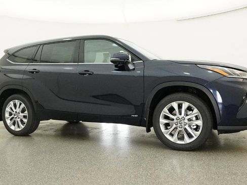New 2026 Toyota Highlander Limited AWD/4WD image 22