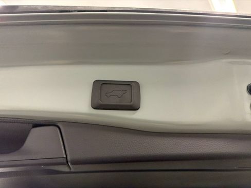 Used 2023 Toyota RAV4 XLE Premium FWD image 21