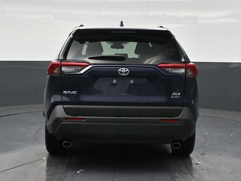 Used 2025 Toyota RAV4 XLE AWD/4WD image 4