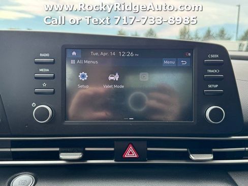 Used 2023 Hyundai Elantra SEL w/ Preferred Accessory Package FWD image 21