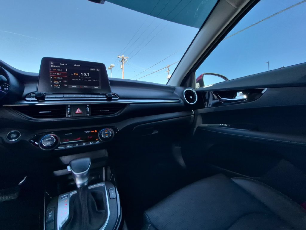 Used 2020 Kia Forte EX FWD image 3