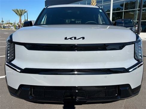 New 2026 Kia EV9 Land w/ Nightfall Edition Package image 17
