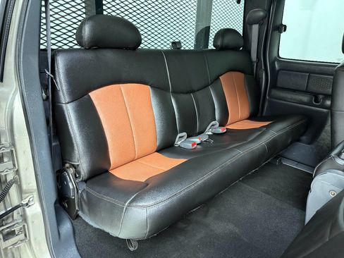 Used 2002 Chevrolet Silverado 3500 4X2 4dr Extended Cab image 30