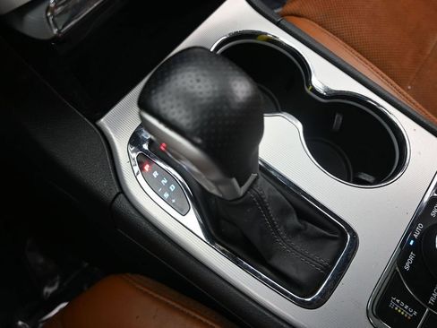 Used 2018 Jeep Grand Cherokee SRT AWD/4WD image 40