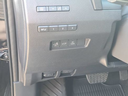 Used 2024 Lexus GX 550 w/ Accessory Package (2T) AWD/4WD image 30