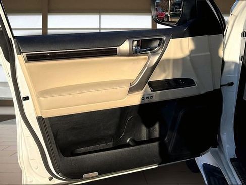 Used 2021 Lexus GX 460 Premium w/ Premium Package image 23