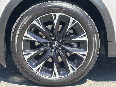 Certified 2024 MAZDA CX-90 Plug-In Hybrid w/ Premium Plus AWD/4WD image 27