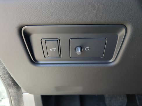 New 2026 Jaguar F-PACE R-Dynamic S image 24