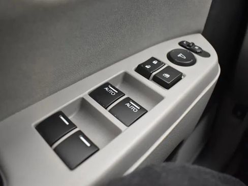 Used 2014 Honda Pilot LX image 21