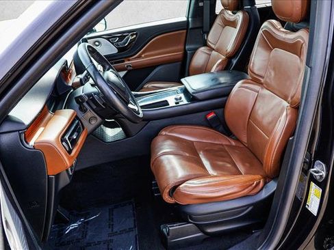 Used 2020 Lincoln Aviator Reserve w/ Equipment Group 202A AWD/4WD image 12
