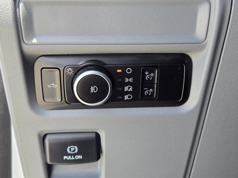 Used 2023 Ford F150 XLT RWD image 18